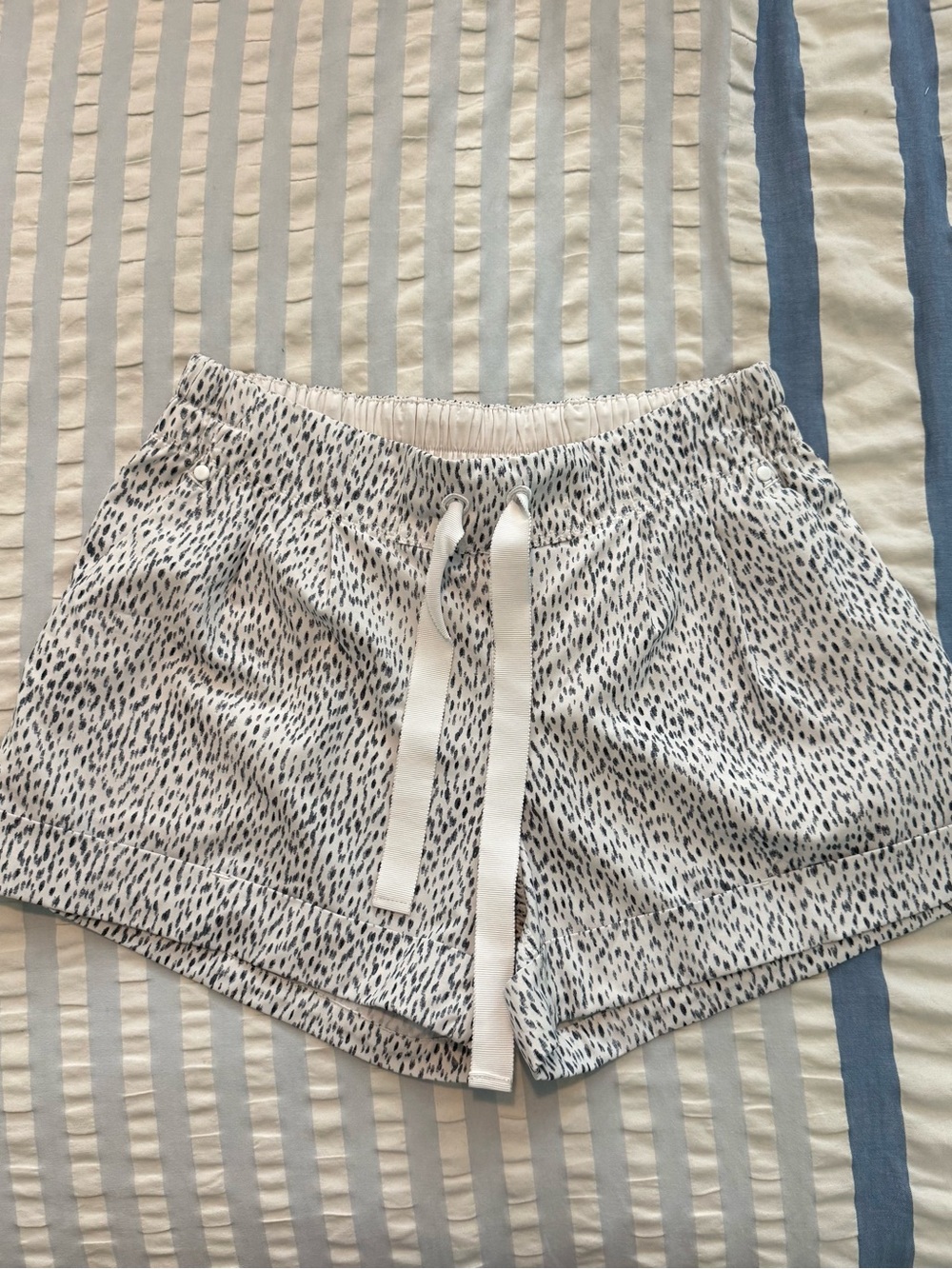 Lululemon Spring Breakaway Shorts Dottie Dash 6